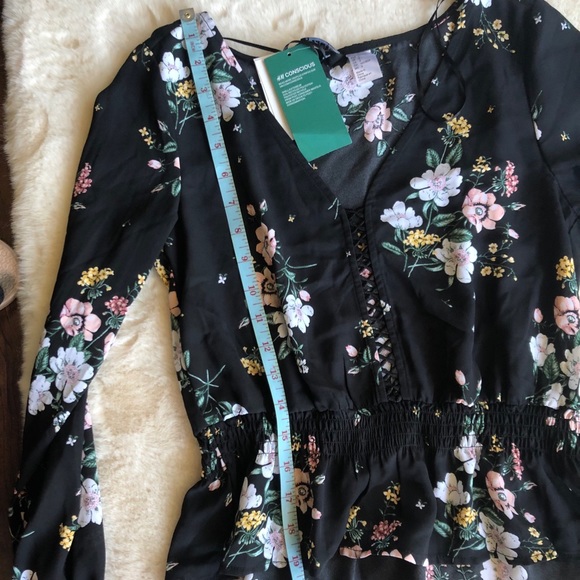 DIVIDED by H&M top - Picture 7 of 10